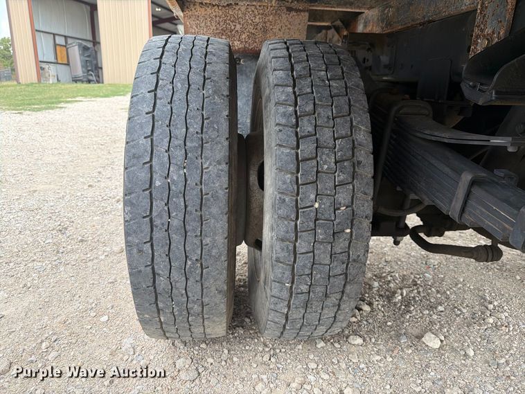 image for item DU3139 2014 RAM 5500 flatbed truck