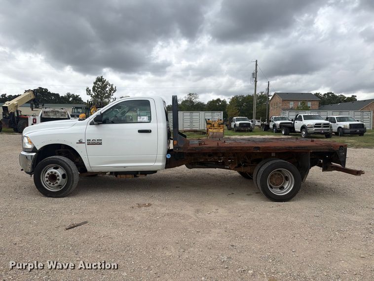 image for item DU3140 2014 RAM 5500 flatbed truck
