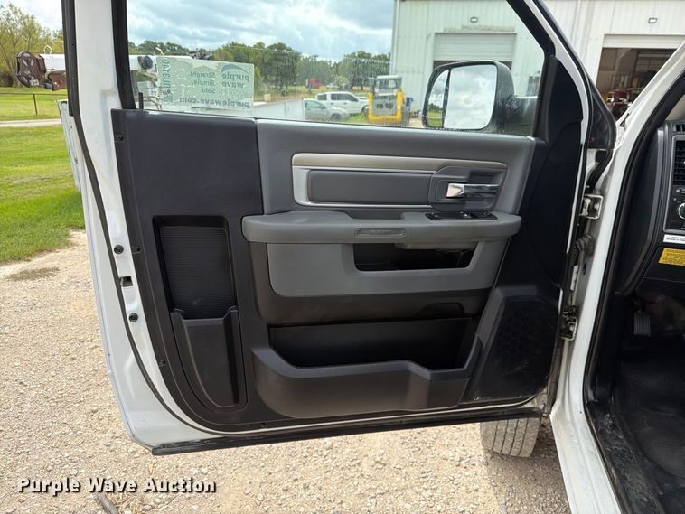 image for item DU3140 2014 RAM 5500 flatbed truck