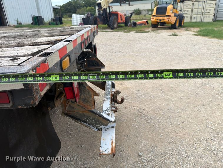 image for item DU3143 2001 Mack MS flatbed truck