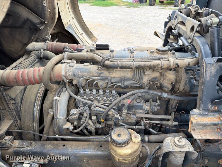 image for item DU3143 2001 Mack MS flatbed truck