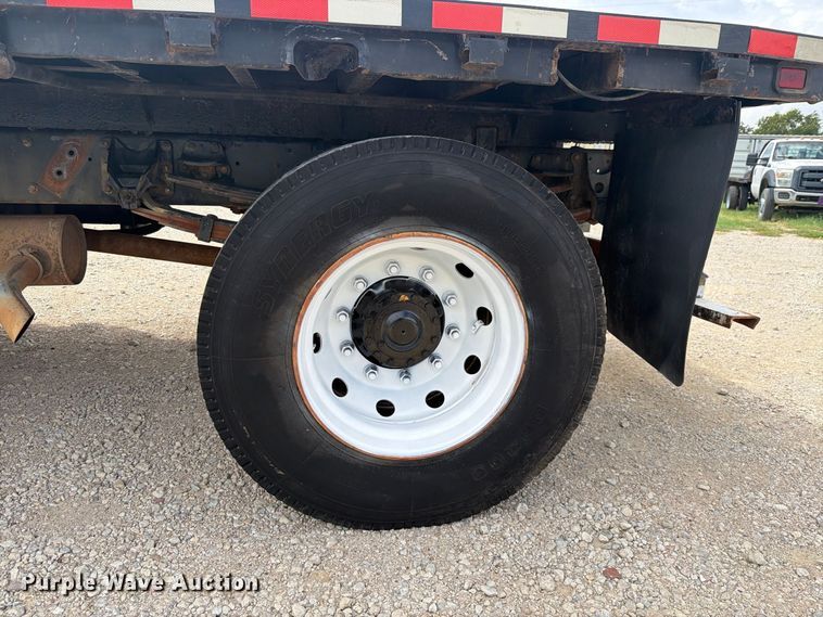 image for item DU3143 2001 Mack MS flatbed truck