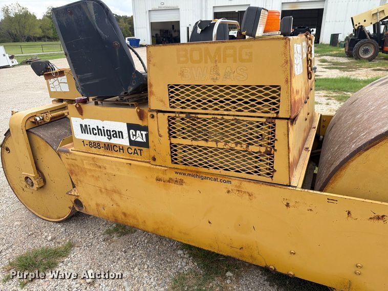 image for item DU3145 Bomag BW5AS double drum roller