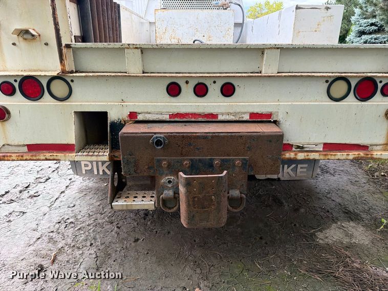 image for item DV2065 2015 Ford F550 utility / service truck