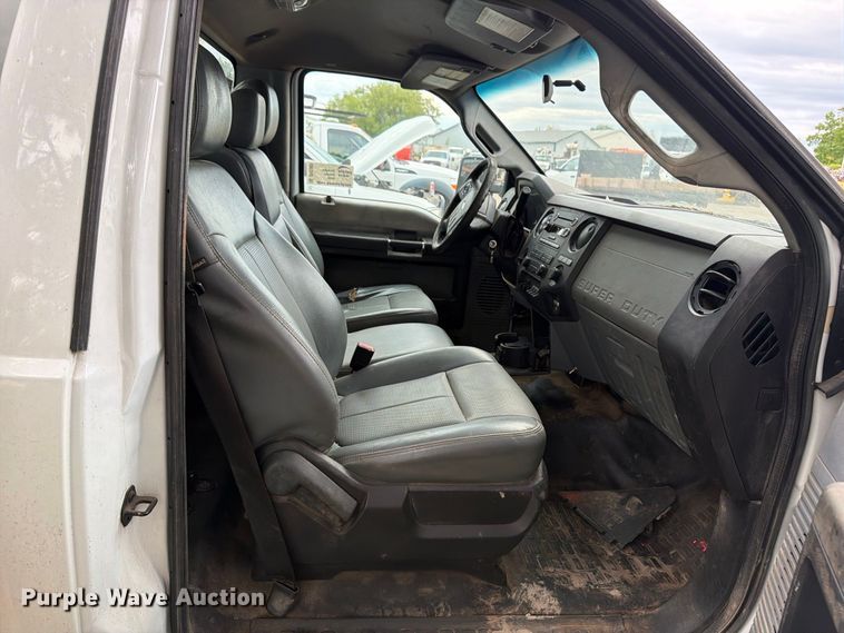 image for item DV2065 2015 Ford F550 utility / service truck