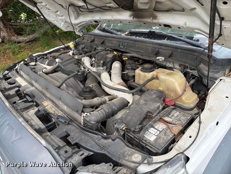image for item DV2065 2015 Ford F550 utility / service truck
