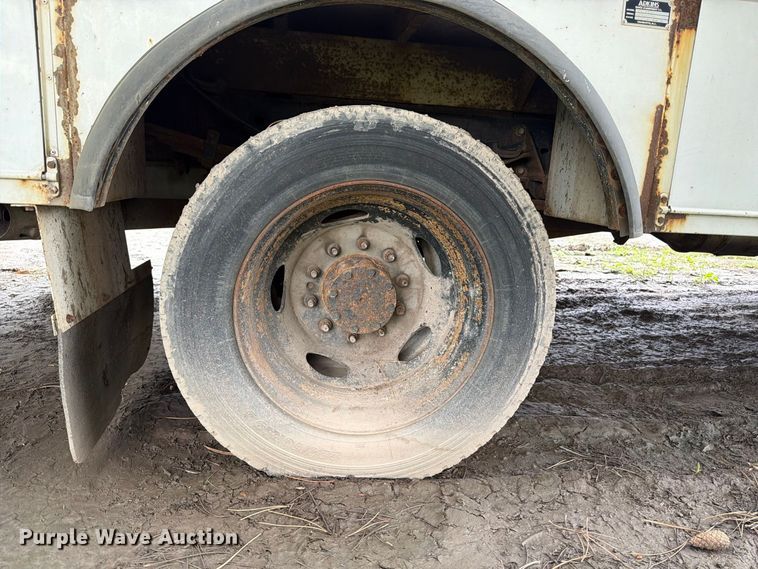 image for item DV2065 2015 Ford F550 utility / service truck