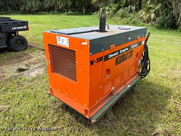 image for item DV7383 Kubota W-330 welder/generator