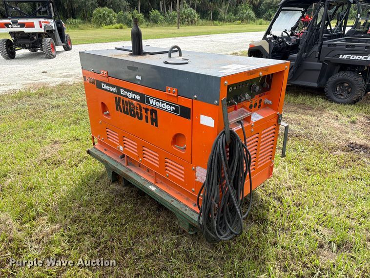 image for item DV7383 Kubota W-330 welder/generator
