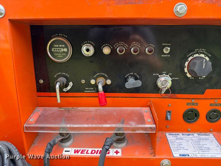 image for item DV7383 Kubota W-330 welder/generator