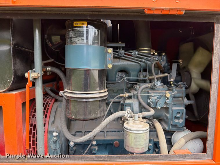 image for item DV7383 Kubota W-330 welder/generator
