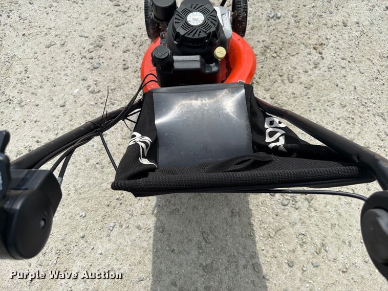 image for item DV7388 2017 Kubota WGC6–21 push mower