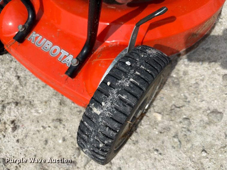 image for item DV7388 2017 Kubota WGC6–21 push mower