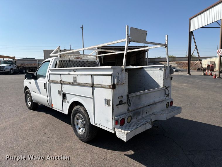 image for item DV8618 2002 Ford F250 Super Duty utility bed pickup truck