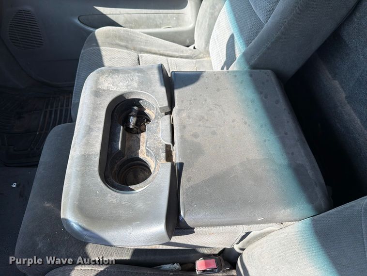image for item DV8618 2002 Ford F250 Super Duty utility bed pickup truck