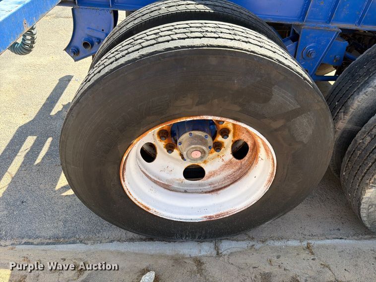 image for item DV8620 1999 Monon CC-248 pole trailer
