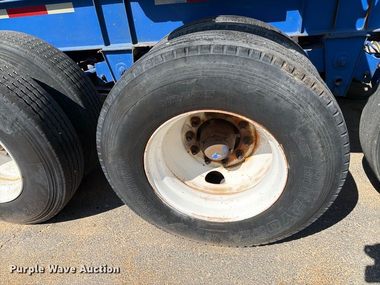 image for item DV8620 1999 Monon CC-248 pole trailer