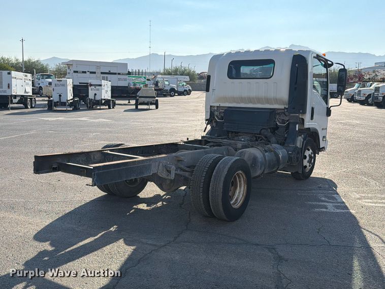 image for item DV8622 2008 Isuzu NPR truck cab and chassis