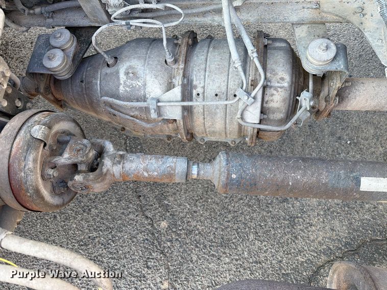 image for item DV8622 2008 Isuzu NPR truck cab and chassis