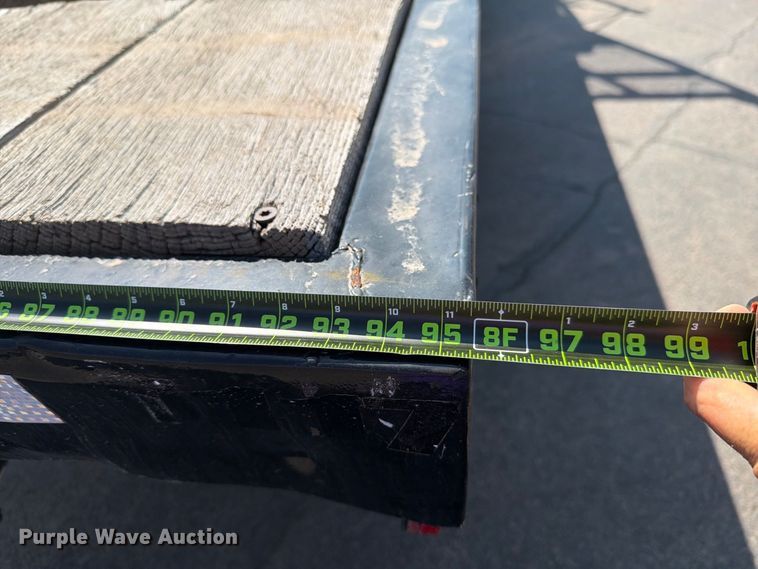 image for item DV8623 1997 Ford F800 flatbed truck