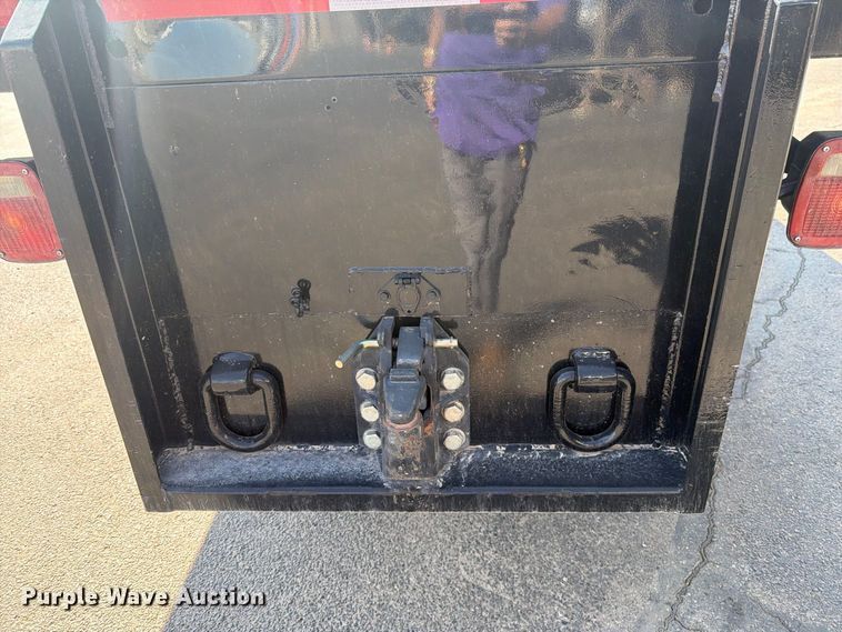 image for item DV8623 1997 Ford F800 flatbed truck