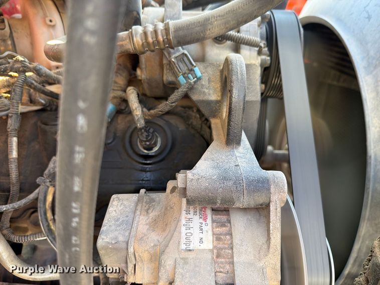 image for item DV8624 2005 Ford F750 Super Duty truck cab and chassis