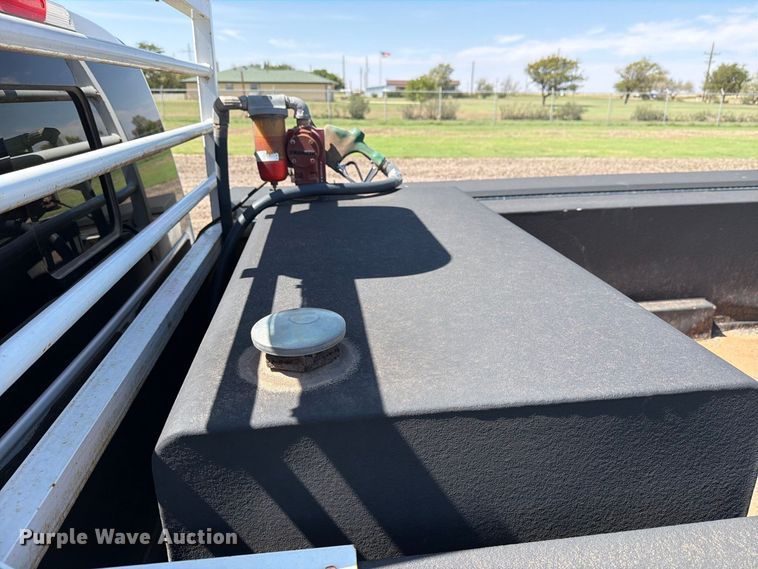 image for item DV8630 2017 Ford F350 Super Duty Crew Cab utility bed pickup truck
