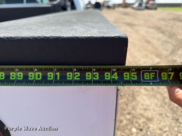 image for item DV8630 2017 Ford F350 Super Duty Crew Cab utility bed pickup truck