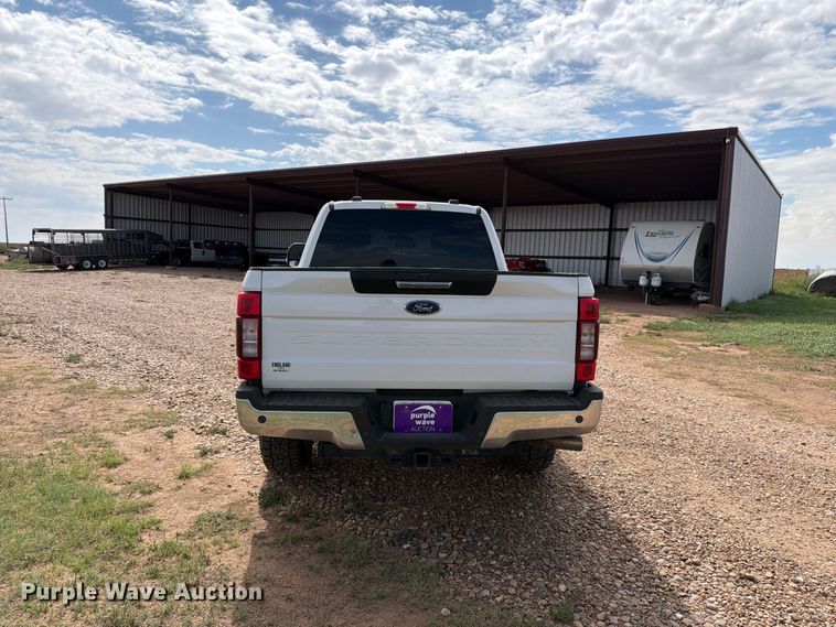 image for item DV8642 2020 Ford F250 Super Duty Crew Cab pickup truck