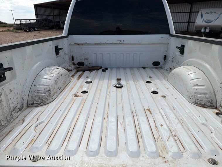 image for item DV8642 2020 Ford F250 Super Duty Crew Cab pickup truck