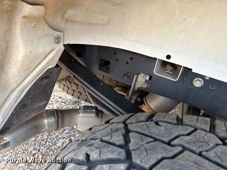 image for item DV8642 2020 Ford F250 Super Duty Crew Cab pickup truck