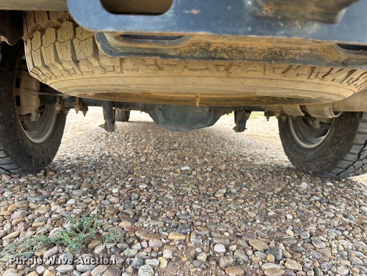 image for item DV8642 2020 Ford F250 Super Duty Crew Cab pickup truck