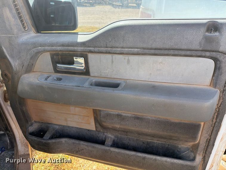 image for item DV8665 2014 Ford F-150 Crew Cab pickup truck