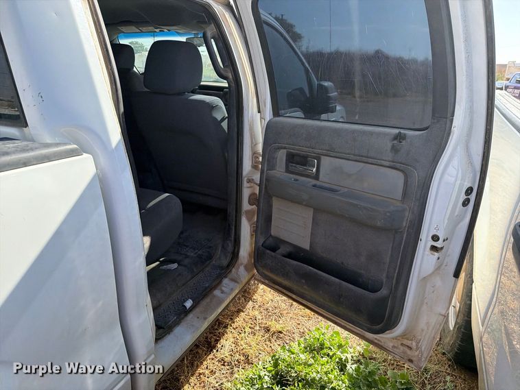 image for item DV8665 2014 Ford F-150 Crew Cab pickup truck
