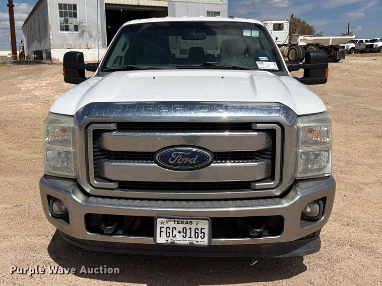 image for item DV8666 2015 Ford F250 Super Duty Crew Cab pickup truck