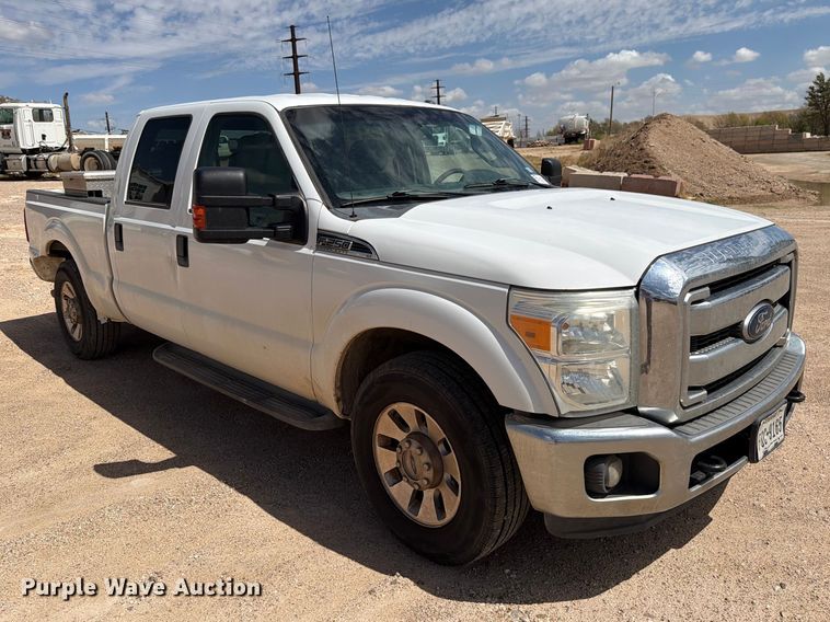 image for item DV8666 2015 Ford F250 Super Duty Crew Cab pickup truck