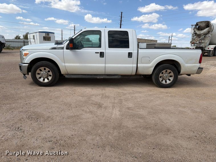 image for item DV8666 2015 Ford F250 Super Duty Crew Cab pickup truck