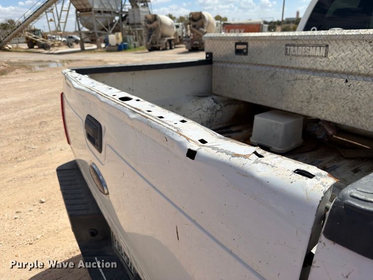 image for item DV8666 2015 Ford F250 Super Duty Crew Cab pickup truck