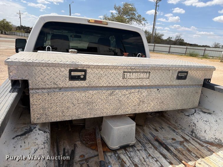 image for item DV8666 2015 Ford F250 Super Duty Crew Cab pickup truck