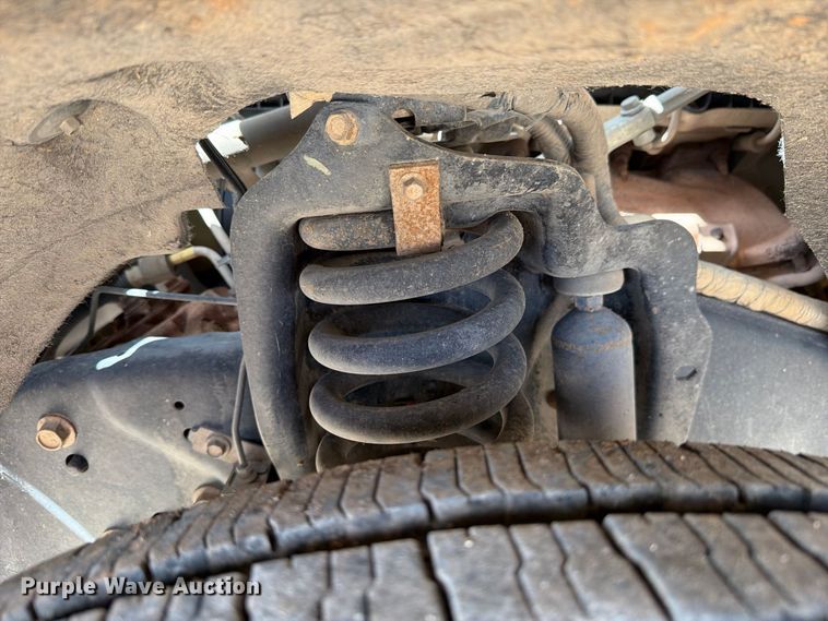 image for item DV8666 2015 Ford F250 Super Duty Crew Cab pickup truck