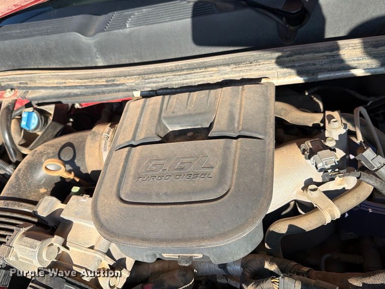 image for item DV8670 2011 Chevrolet Silverado 3500HD Crew Cab pickup truck