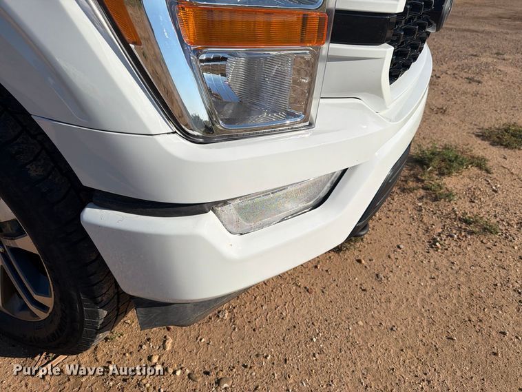 image for item DV8671 2021 Ford F150 Crew Cab pickup truck