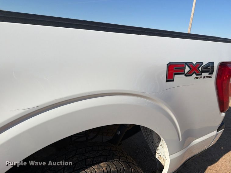 image for item DV8671 2021 Ford F150 Crew Cab pickup truck