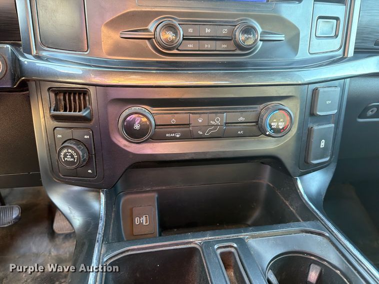 image for item DV8671 2021 Ford F150 Crew Cab pickup truck