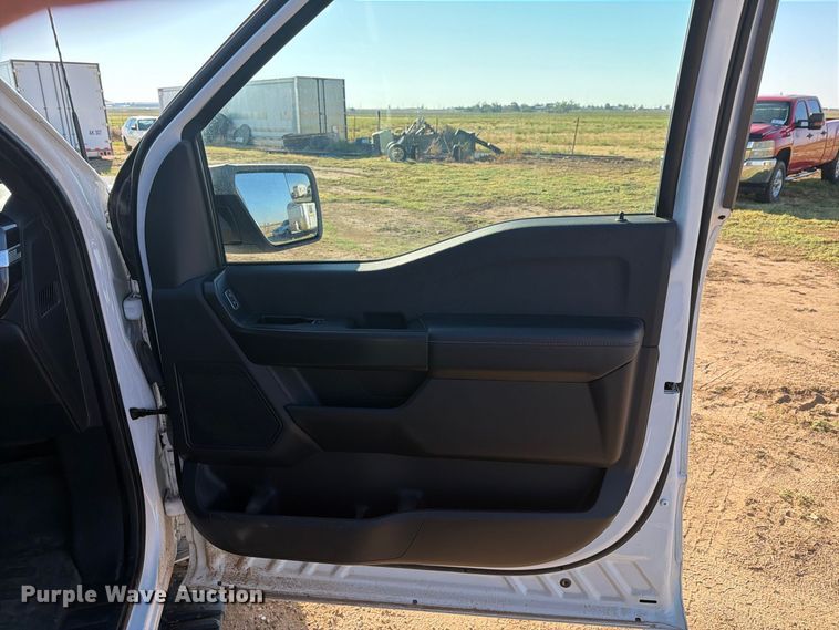 image for item DV8671 2021 Ford F150 Crew Cab pickup truck