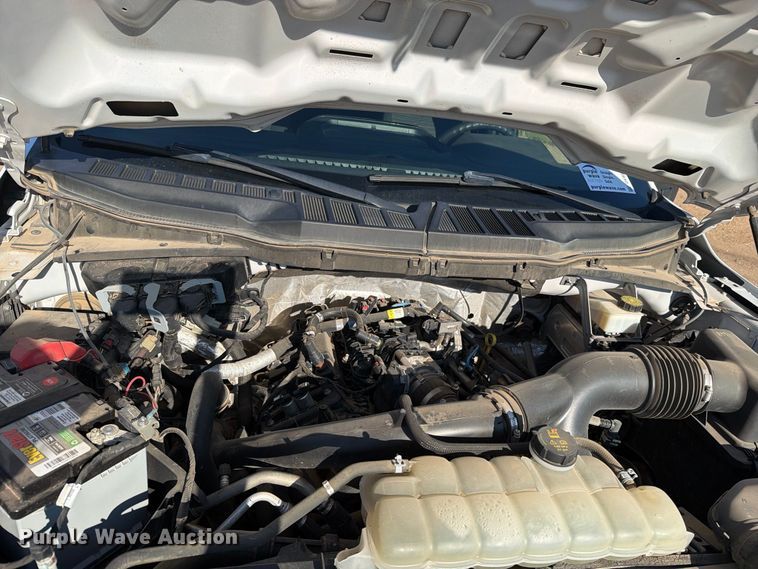 image for item DV8671 2021 Ford F150 Crew Cab pickup truck