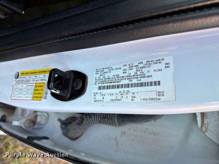 image for item DV8671 2021 Ford F150 Crew Cab pickup truck