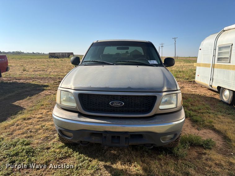 image for item DV8672 2002 Ford F150 Crew Cab pickup truck