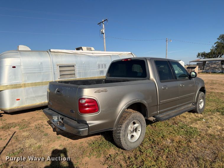 image for item DV8672 2002 Ford F150 Crew Cab pickup truck