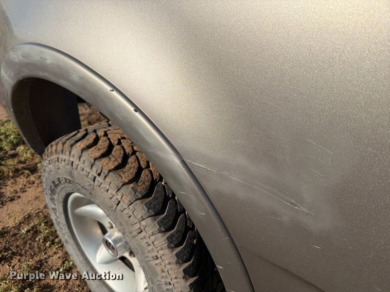 image for item DV8672 2002 Ford F150 Crew Cab pickup truck